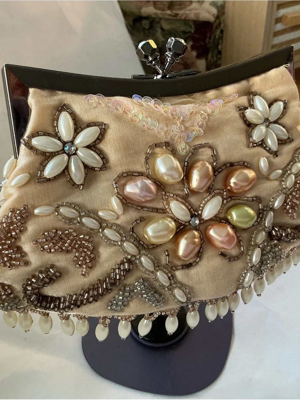 Vintage Women’sCream Gold Bronze Sequin Beaded Purse Evening Bag Clutch Vtg 50s